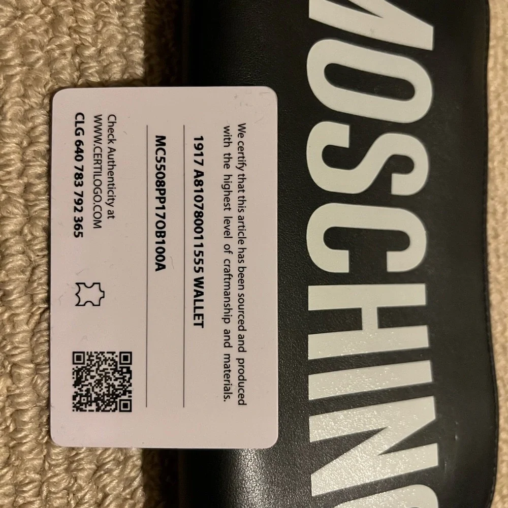 Moschino Leather Wallet with detachable wrist strap - Picture 5 of 6